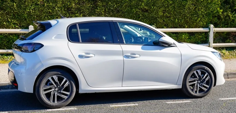 lld peugeot e 208 lld peugeot e 208